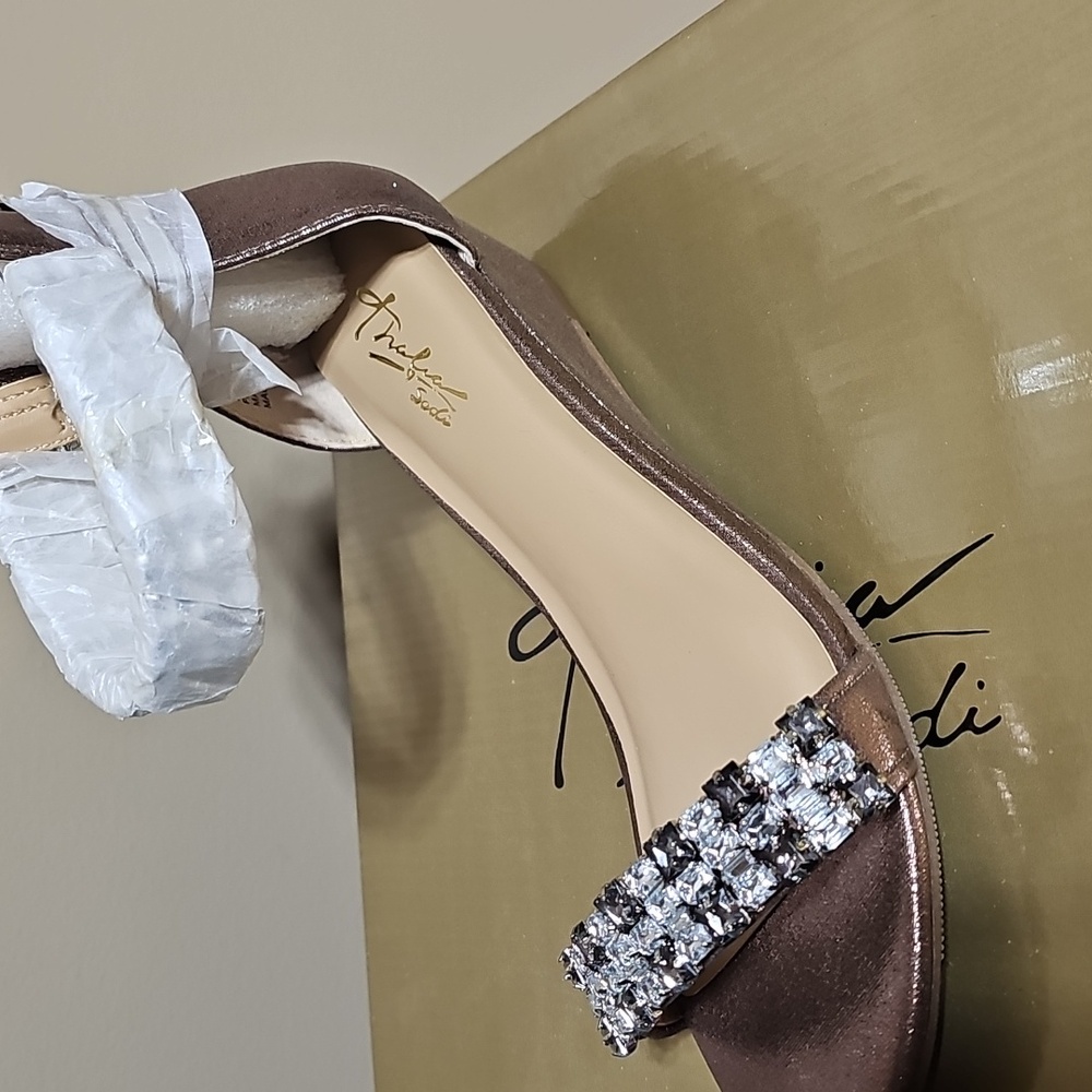 NIB Thalia Women’s Pewter Silver Jeweled Ankle Strap Open Toe Sandals - Size 7.5